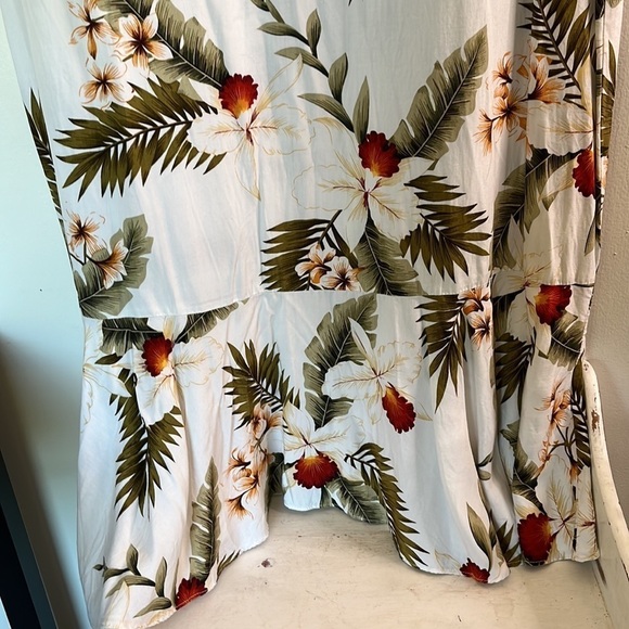 Two Palms Made in Hawaii Floral Dress - Picture 3 of 6
